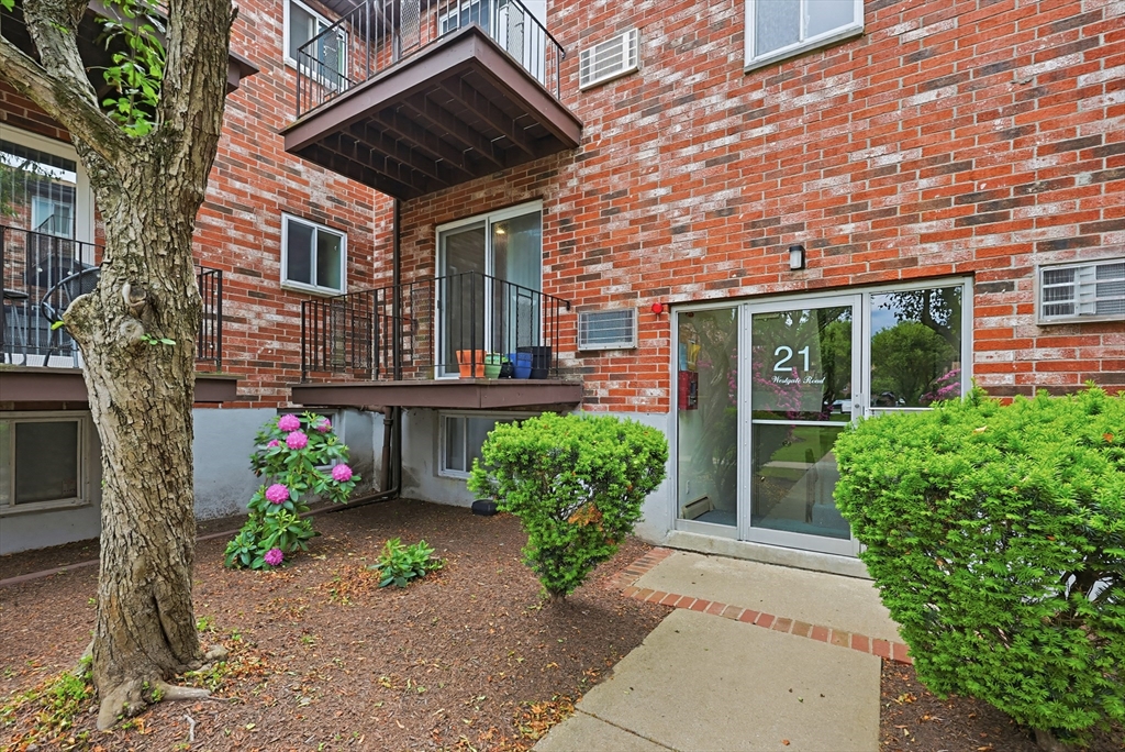 21 Westgate Road, Unit 4 Boston, MA 02467 - Photo 34 of 34