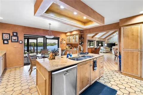 $14,900,000 | 3695 Gordon Drive, Naples, FL 34102