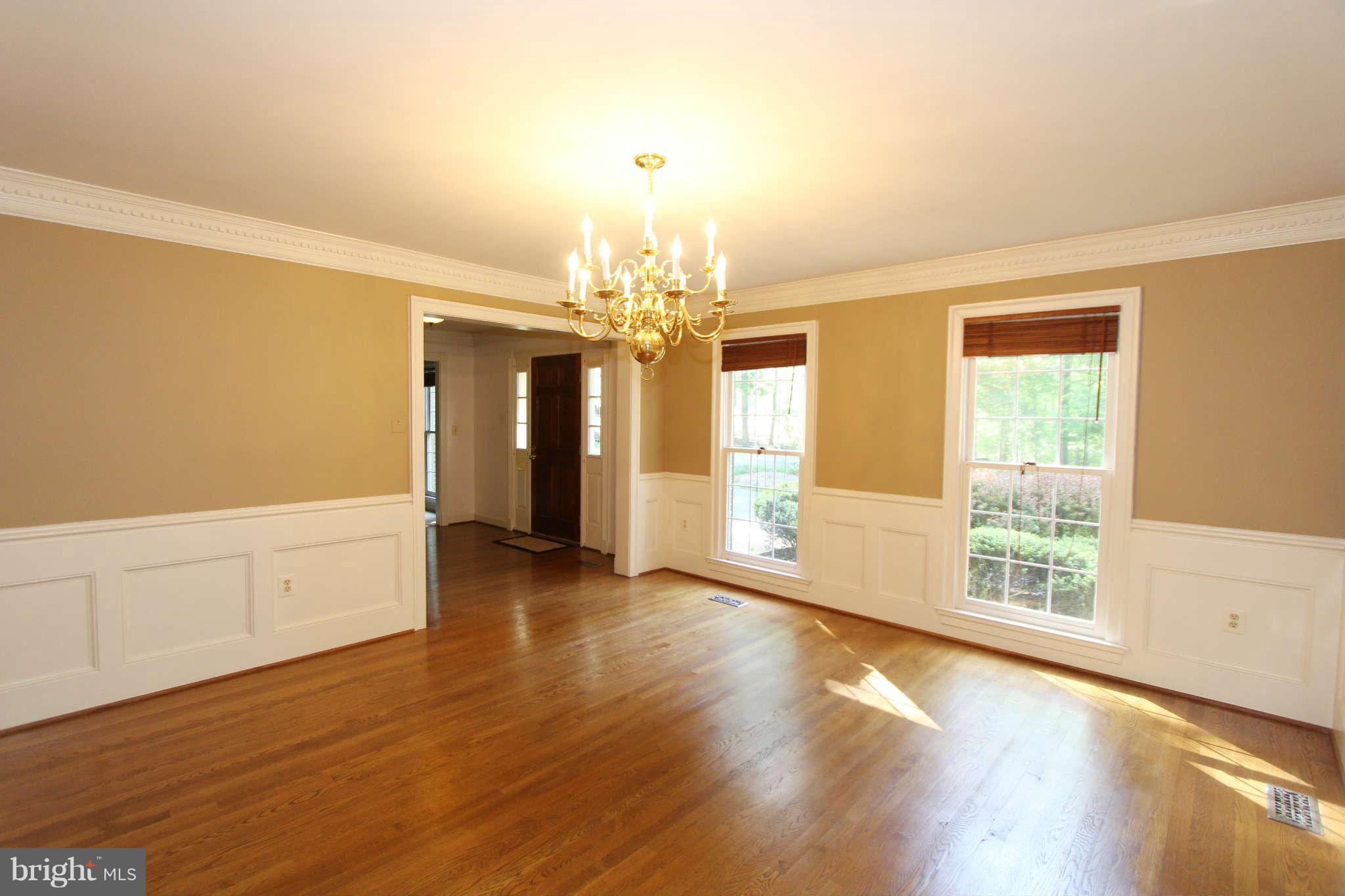 12125 Popes Head Road Fairfax, VA 22030 - Photo 13 of 29 Dining Room 2