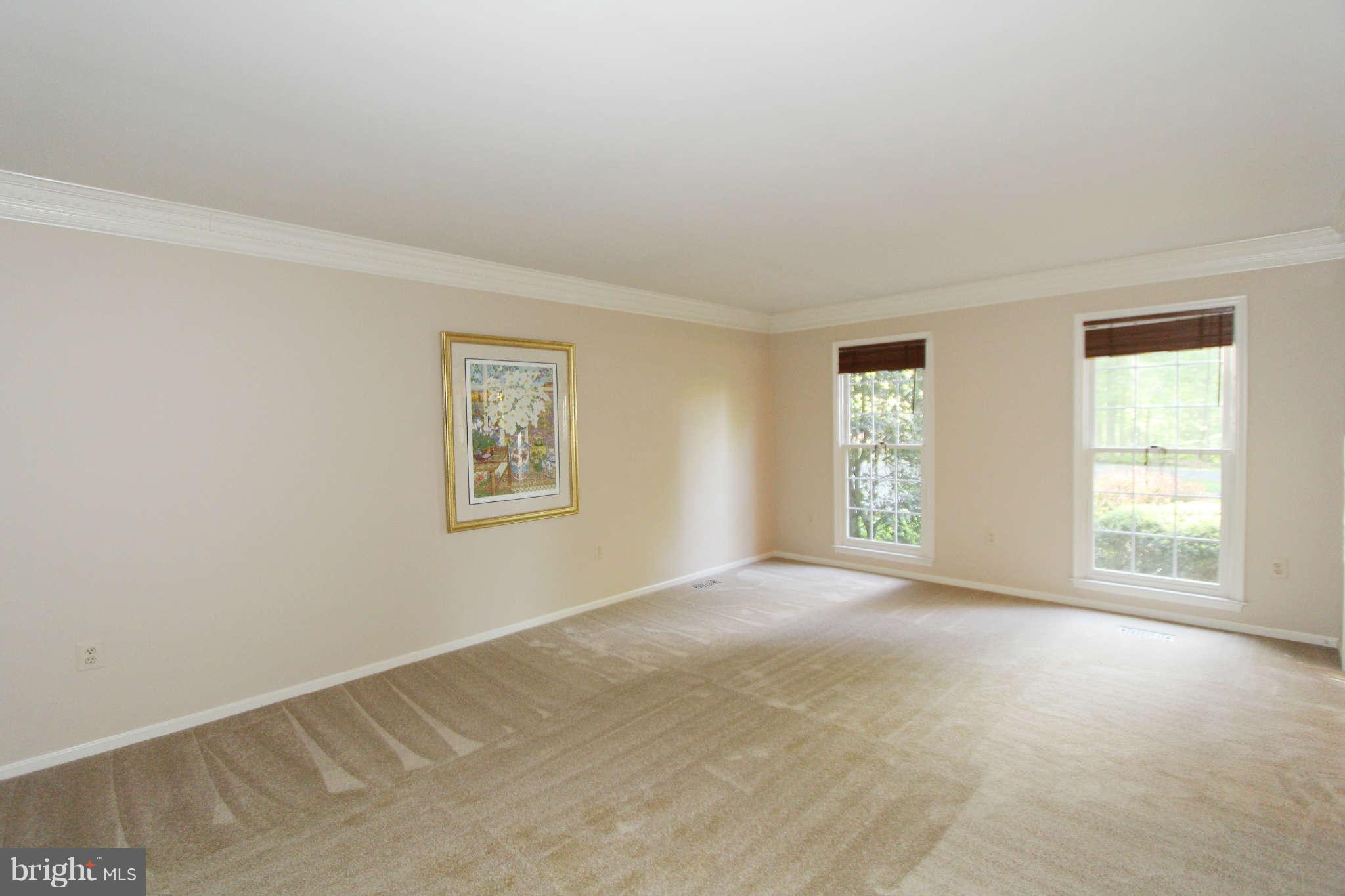 12125 Popes Head Road Fairfax, VA 22030 - Photo 14 of 29 Living Room 1