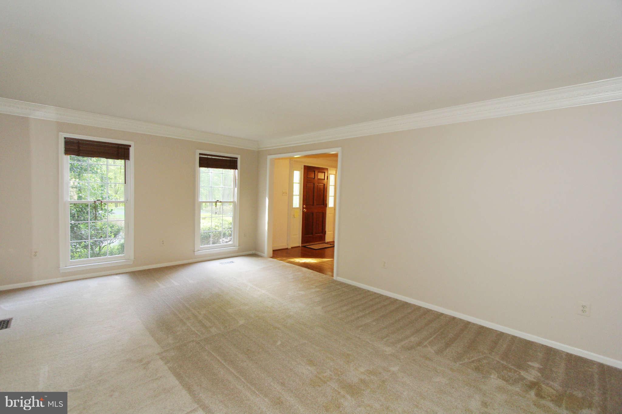 12125 Popes Head Road Fairfax, VA 22030 - Photo 15 of 29 Living Room 2