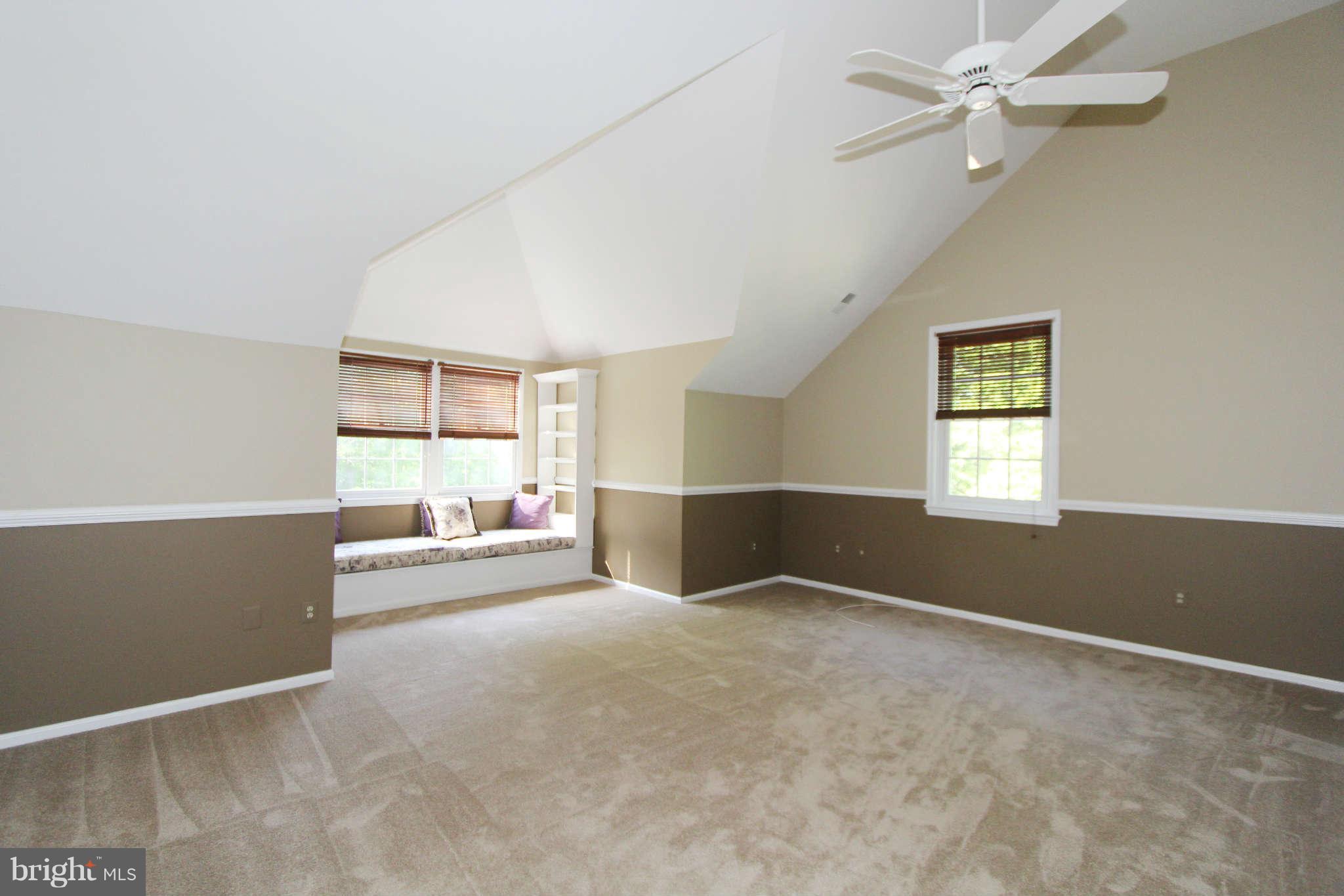 12125 Popes Head Road Fairfax, VA 22030 - Photo 20 of 29 Bedroom (Master)