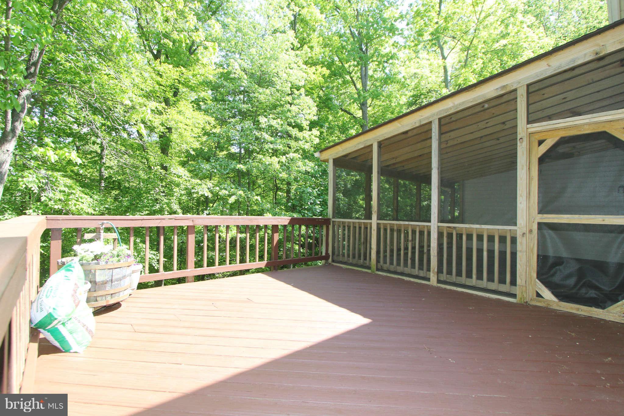 12125 Popes Head Road Fairfax, VA 22030 - Photo 5 of 29 Deck 2