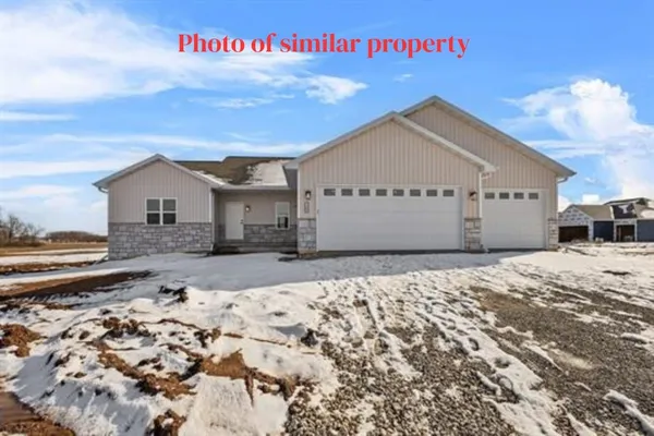 $459,900 | W5773 Roundstone Place, Menasha, WI 54952