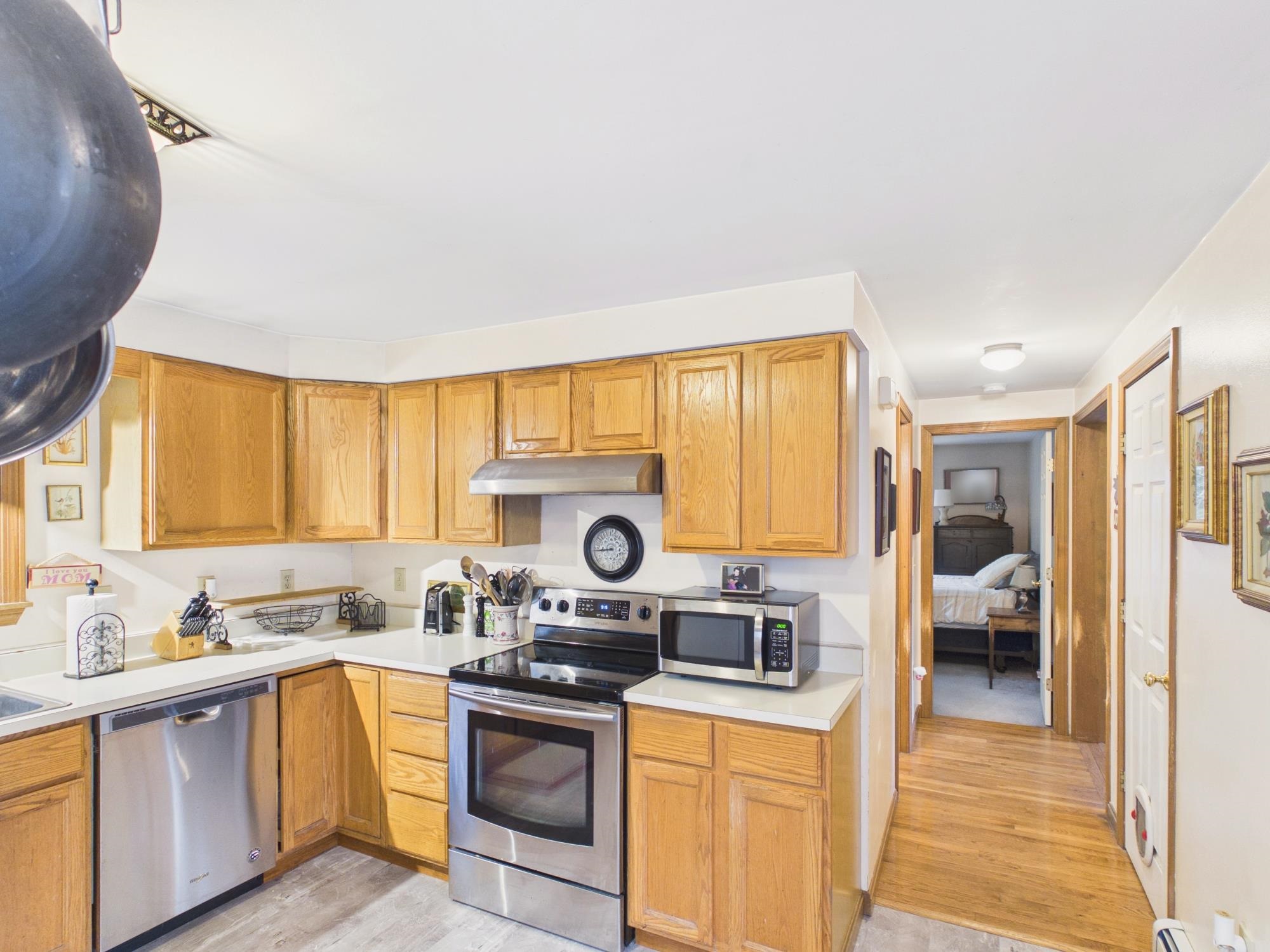 74 Staples Lane Stoddard, NH 03464 - Photo 10 of 45 Gallery Image 10
