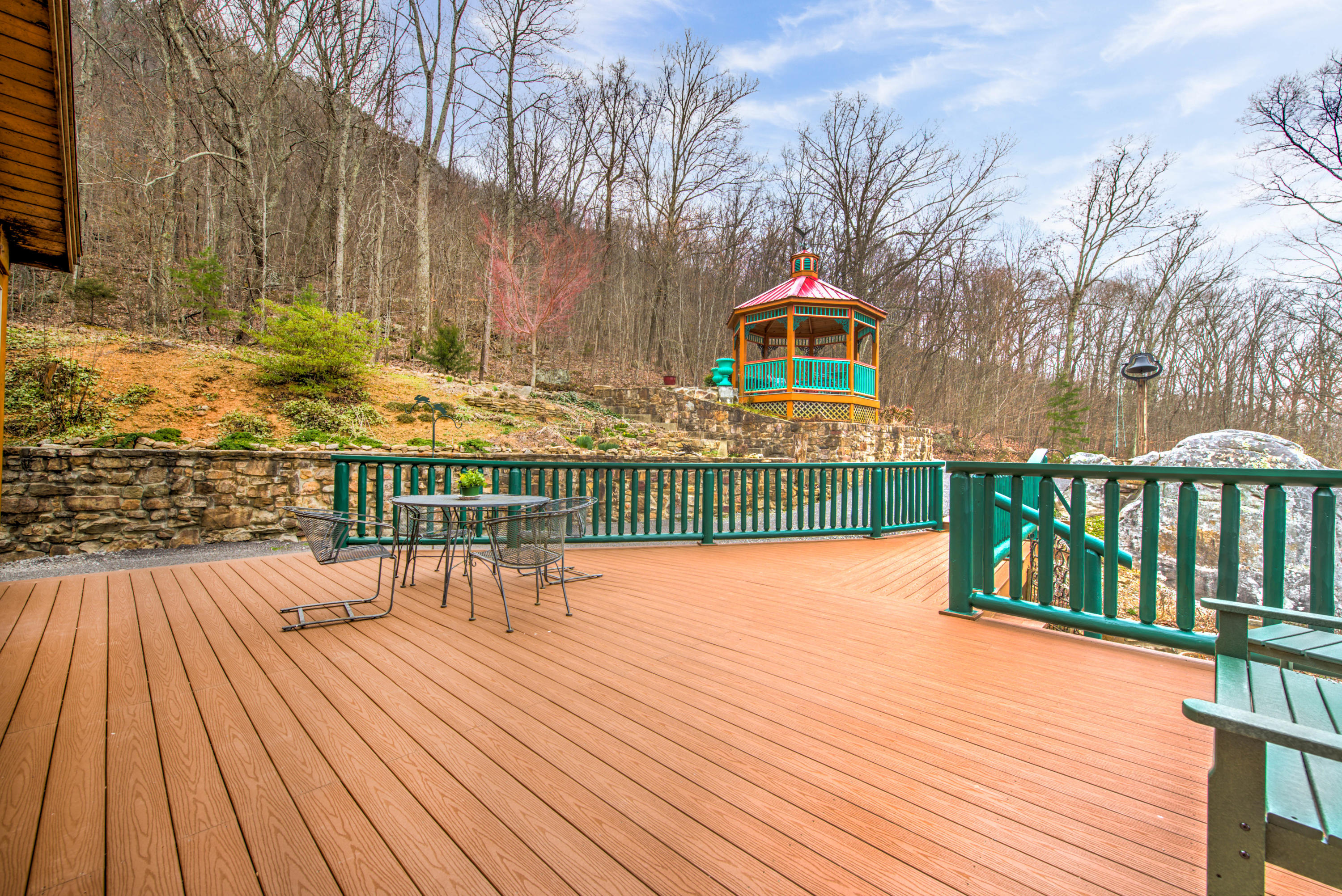 437 Rocky Top Road Luttrell, TN 37779 - Photo 10 of 39 10.1 Side Porch