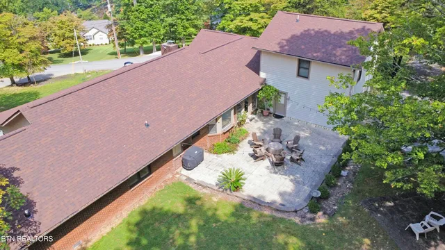 $890,000 | 1517 Deerfield Way, La Follette, TN 37766
