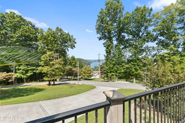 $890,000 | 1517 Deerfield Way, La Follette, TN 37766