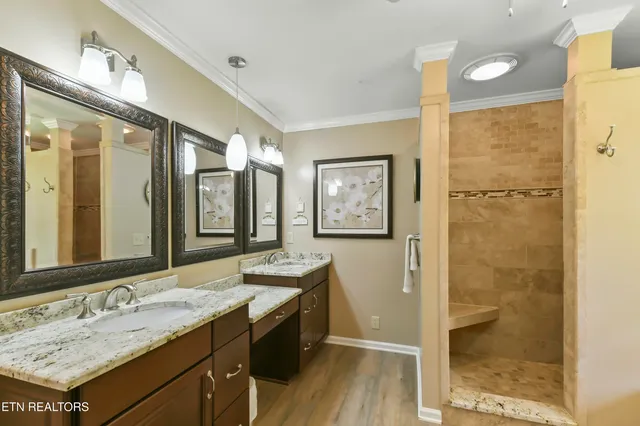 $890,000 | 1517 Deerfield Way, La Follette, TN 37766