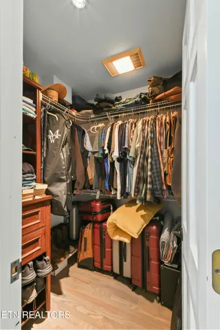 $890,000 | 1517 Deerfield Way, La Follette, TN 37766