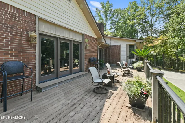 $890,000 | 1517 Deerfield Way, La Follette, TN 37766