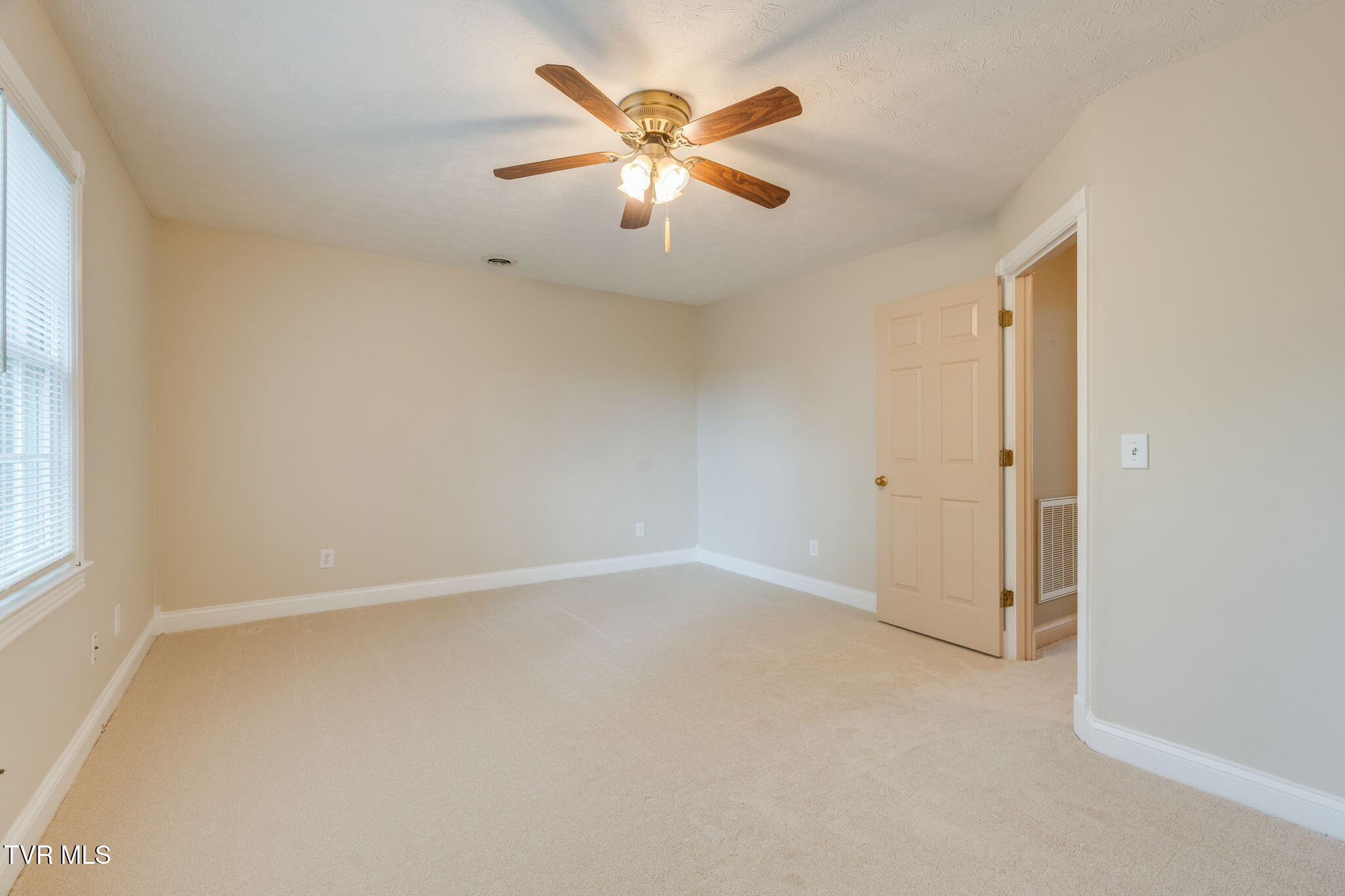24 Pendleton Place Kingsport, TN 37664 - Photo 31 of 54 030