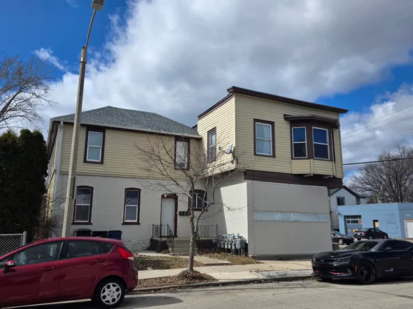 $289,900 | 501 High Street, Racine, WI 53402