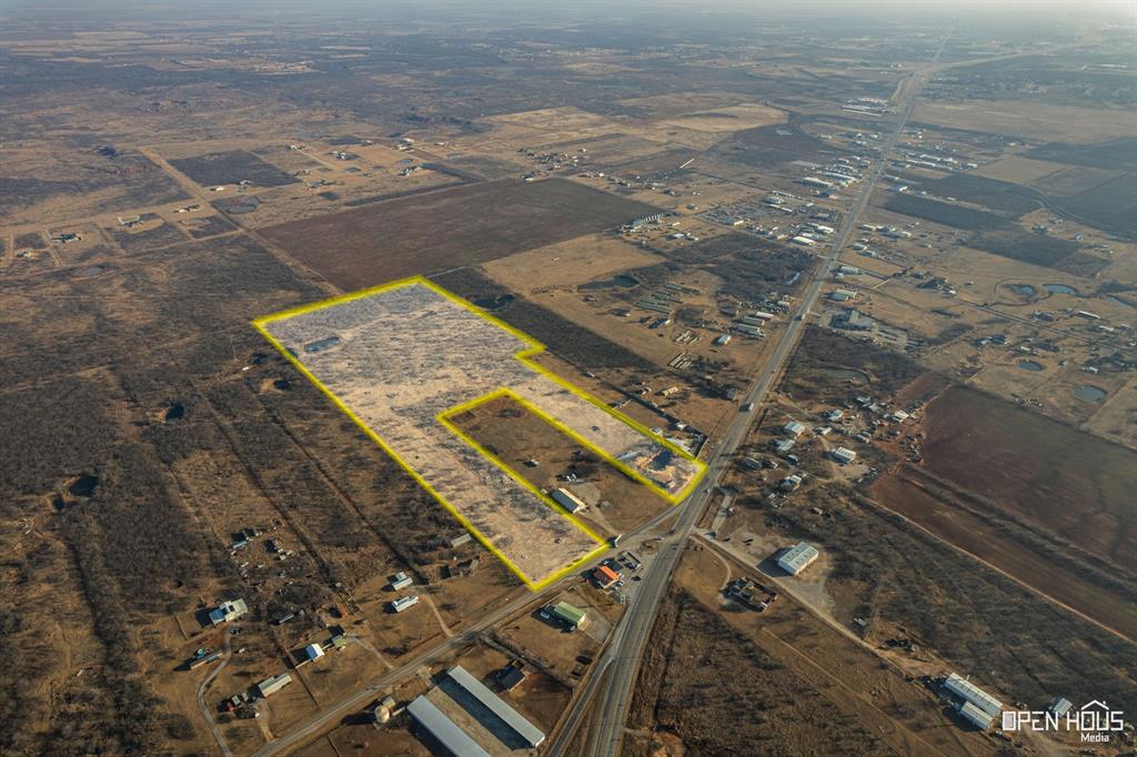 8620 Seymour Highway, Unit R Wichita Falls, TX 76310 - Photo 4 of 22 a view of an ocean