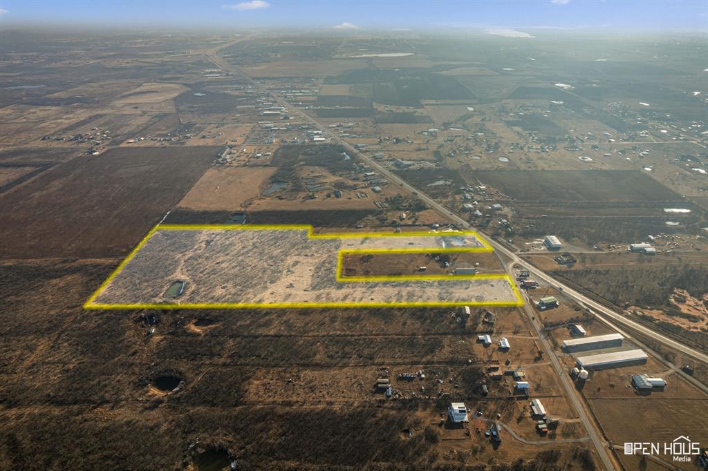 8620 Seymour Highway, Unit R Wichita Falls, TX 76310 - Photo 6 of 22 a view of an ocean