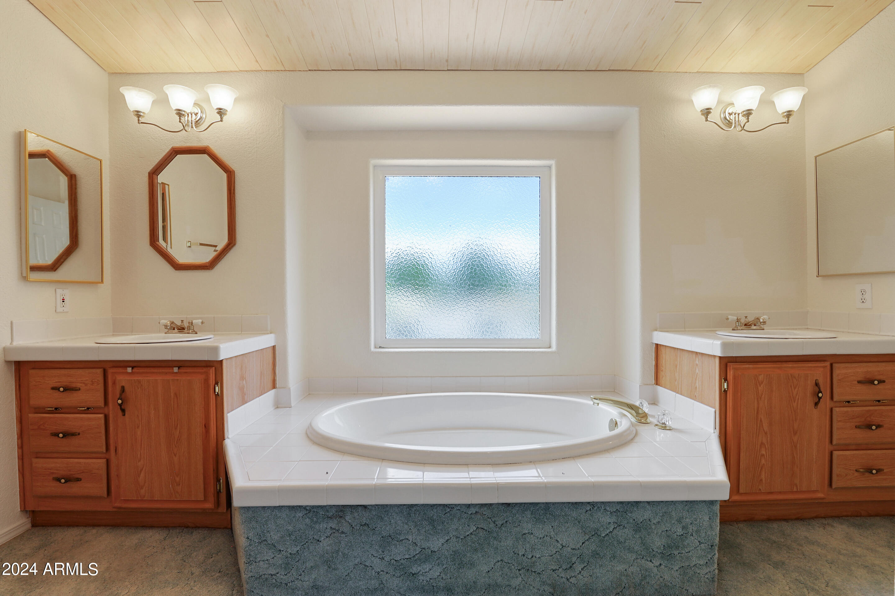 101 North Lakeshore Road Payson, AZ 85541 - Photo 11 of 26 Master Bathroom (1)