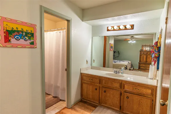 $380,000 | 204 Briarwood Drive, Bellville, TX 77418