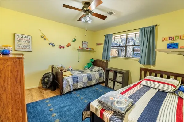 $380,000 | 204 Briarwood Drive, Bellville, TX 77418