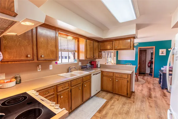 $380,000 | 204 Briarwood Drive, Bellville, TX 77418