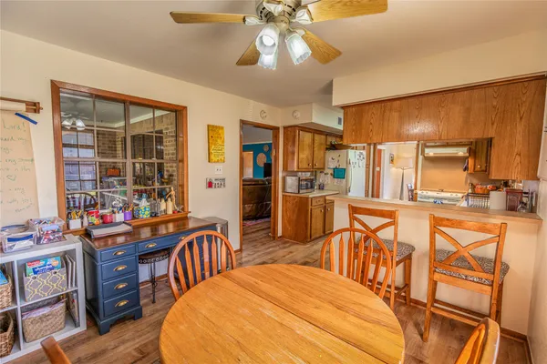 $380,000 | 204 Briarwood Drive, Bellville, TX 77418