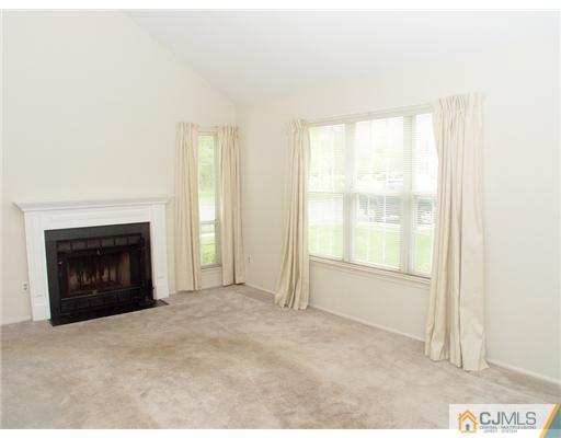 296 Smithwold Road Somerset, NJ 08873 - Photo 11 of 20 Gallery Image 11