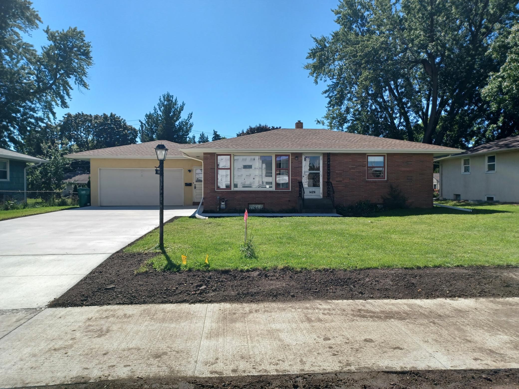 1426 County B Road West Roseville, MN 55113 - Photo 2 of 19 Gallery Image 2