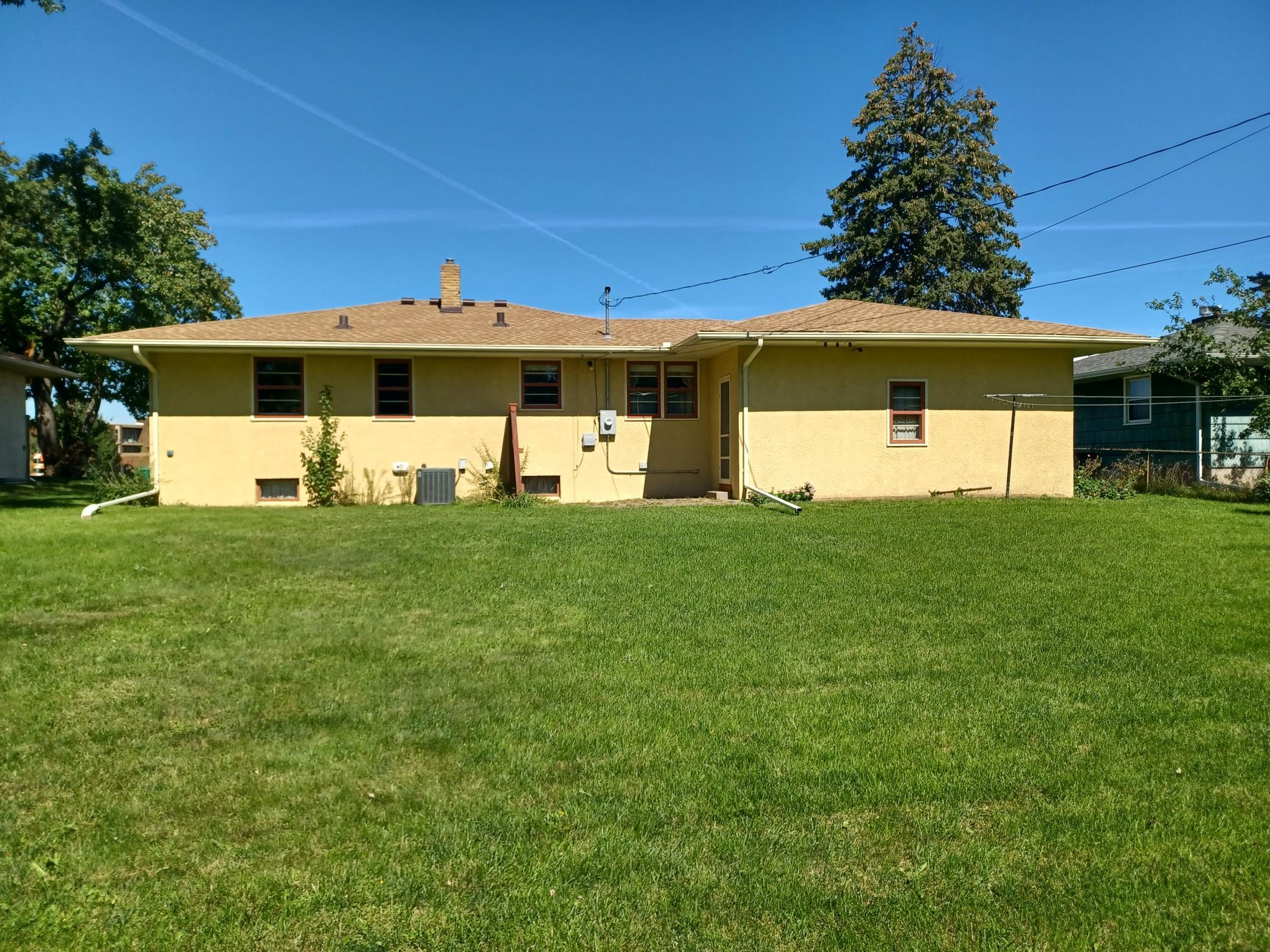1426 County B Road West Roseville, MN 55113 - Photo 3 of 19 Gallery Image 3