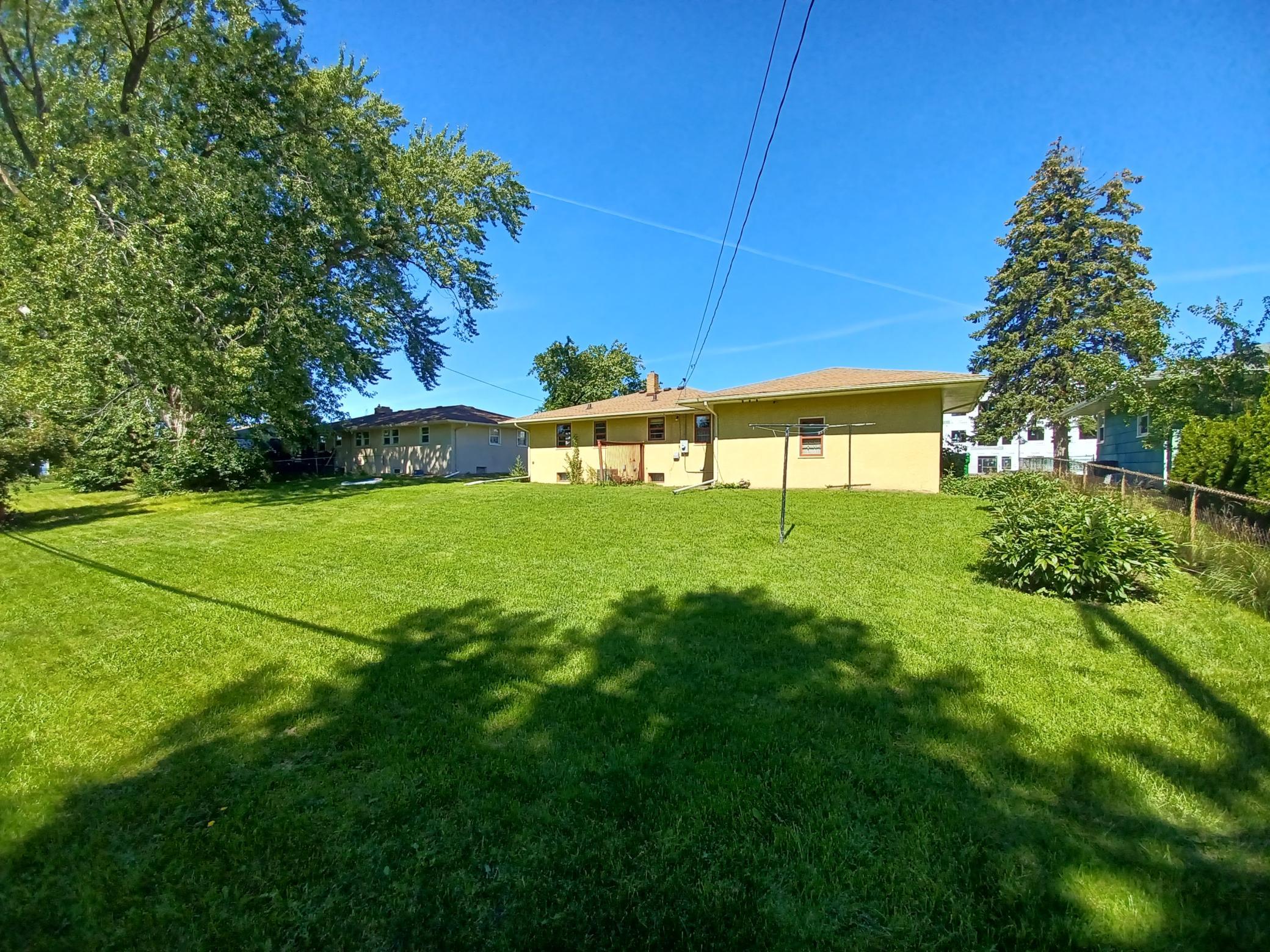 1426 County B Road West Roseville, MN 55113 - Photo 4 of 19 Gallery Image 4
