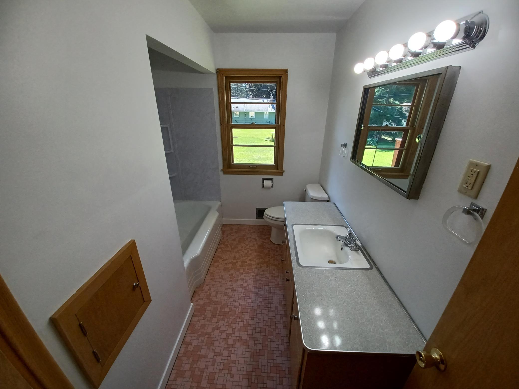 1426 County B Road West Roseville, MN 55113 - Photo 9 of 19 Gallery Image 9