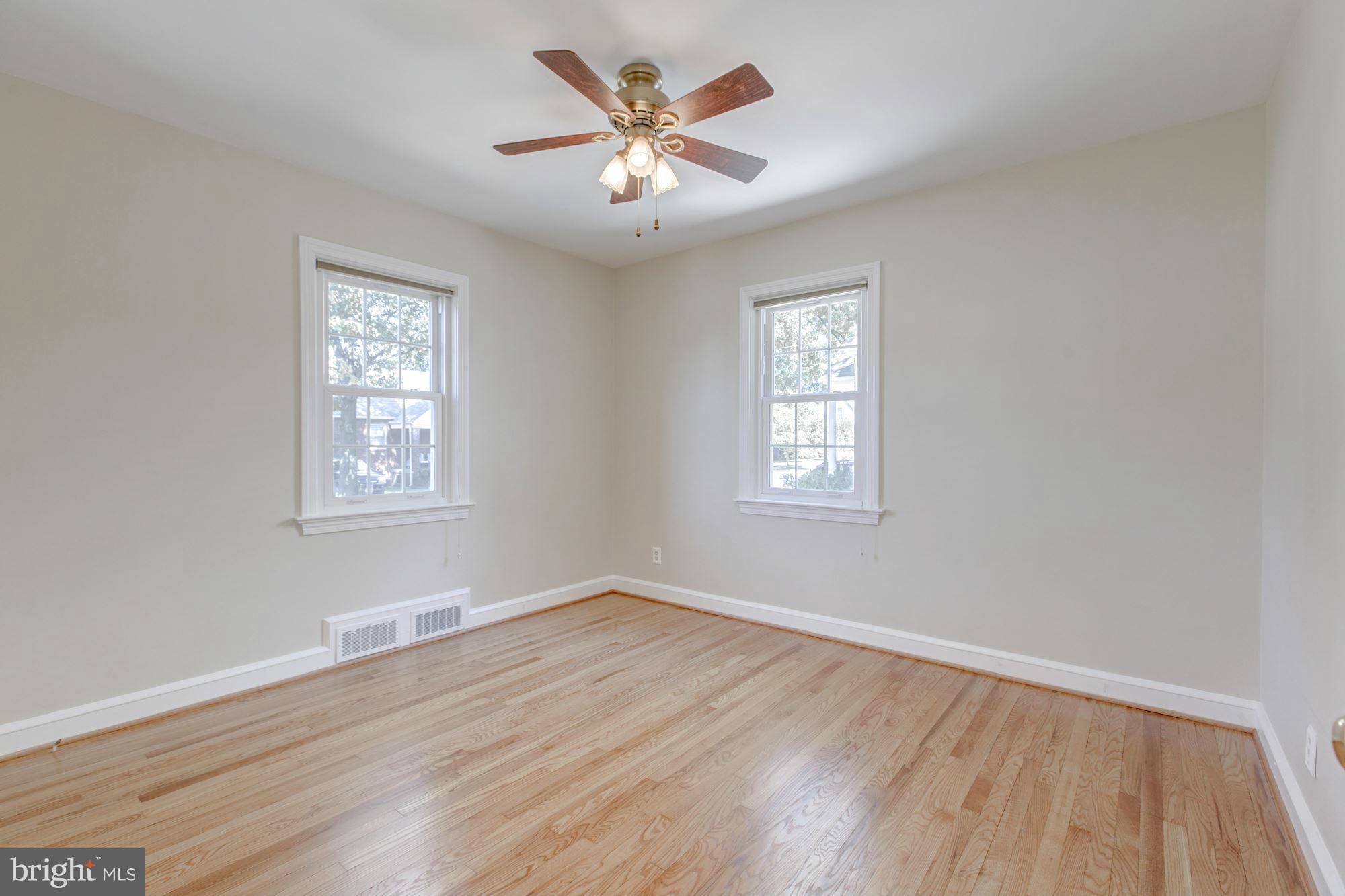 4830 25th Road North Arlington, VA 22207 - Photo 22 of 30 Bedroom