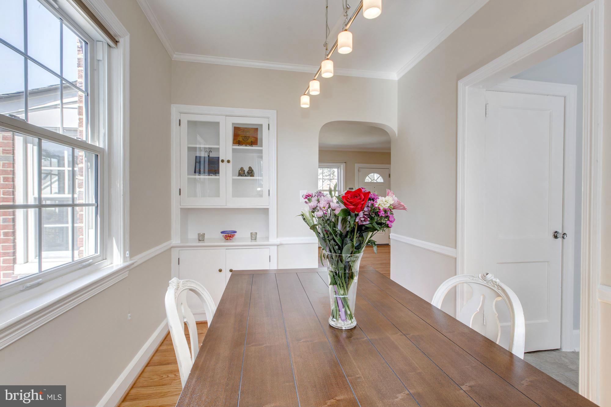 4830 25th Road North Arlington, VA 22207 - Photo 9 of 30 Dining Room