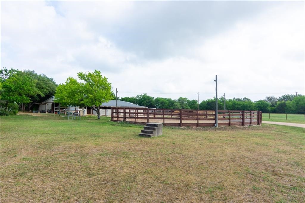 15000 Fitzhugh Road Austin, TX 78736 - Photo 16 of 36