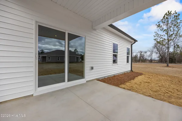 $369,900 | 405 Alice Lane, Burgaw, NC 28425