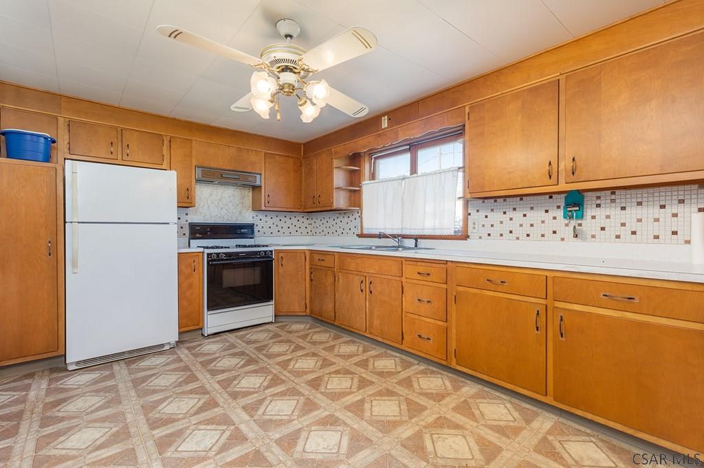 126 2nd Street Slatington, PA 18080 - Photo 8 of 26