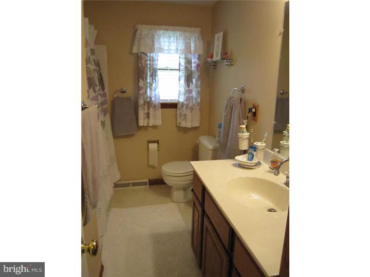 291 Surrey Road Southampton, PA 18966 - Photo 11 of 17 Bathroom