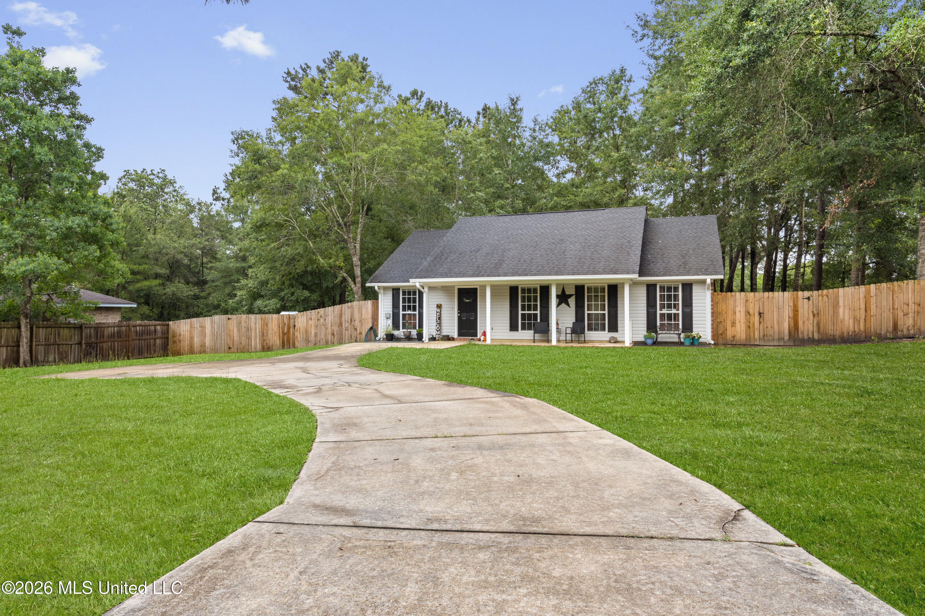 19633 West Wortham Road Saucier, MS 39574 - Photo 3 of 29 00003 (1)