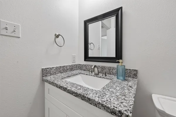 $2,100 | 9111 Grand Villa Lane, Richmond, TX 77407
