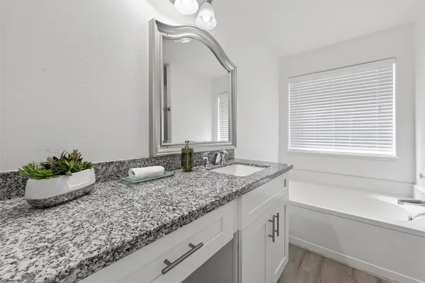 $2,100 | 9111 Grand Villa Lane, Richmond, TX 77407
