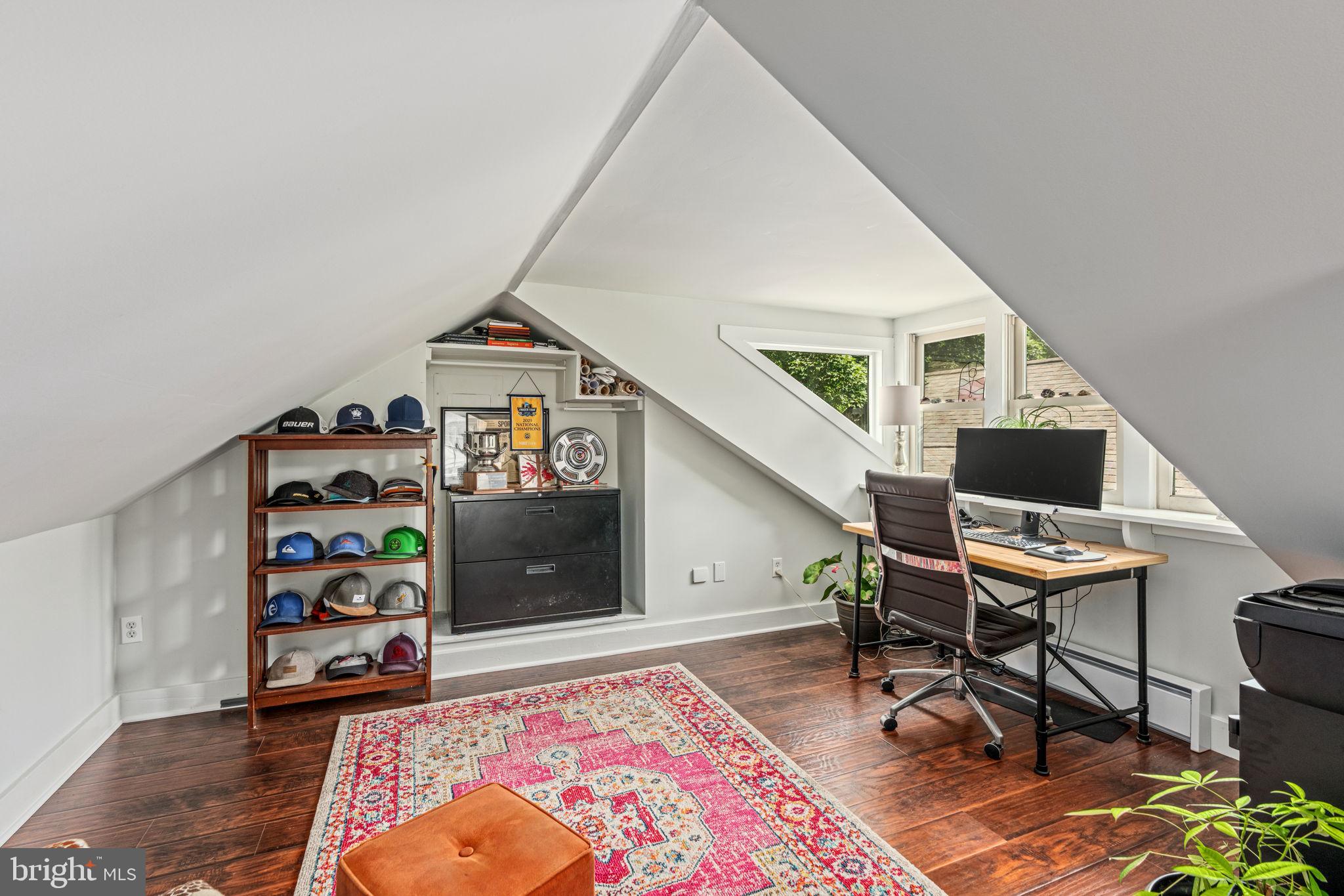 137 Callowhill Road Chalfont, PA 18914 - Photo 54 of 59 a workspace with furniture and rug