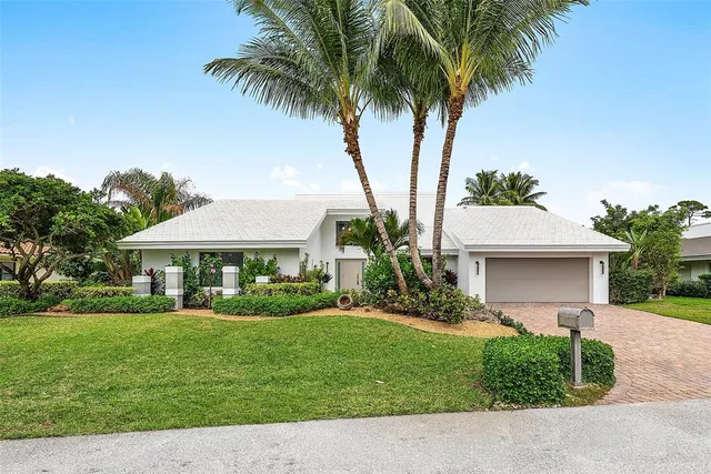 $2,850,000 | 4877 Pineview Circle, Delray Beach, FL 33445
