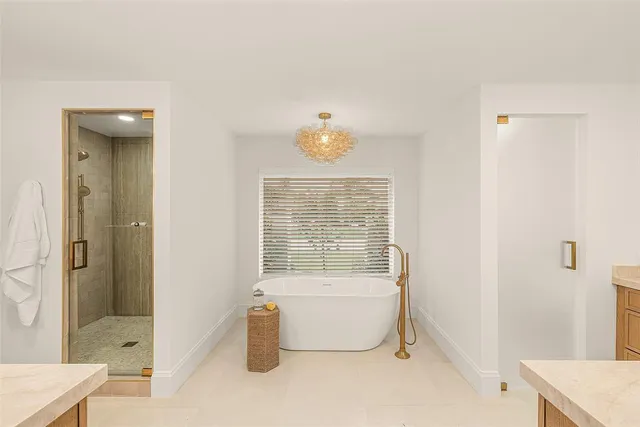 $2,850,000 | 4877 Pineview Circle, Delray Beach, FL 33445