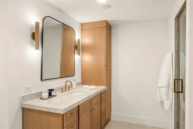 $2,850,000 | 4877 Pineview Circle, Delray Beach, FL 33445