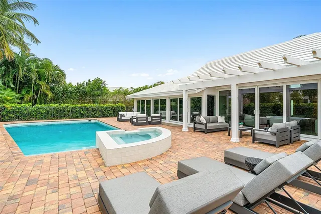 $2,850,000 | 4877 Pineview Circle, Delray Beach, FL 33445