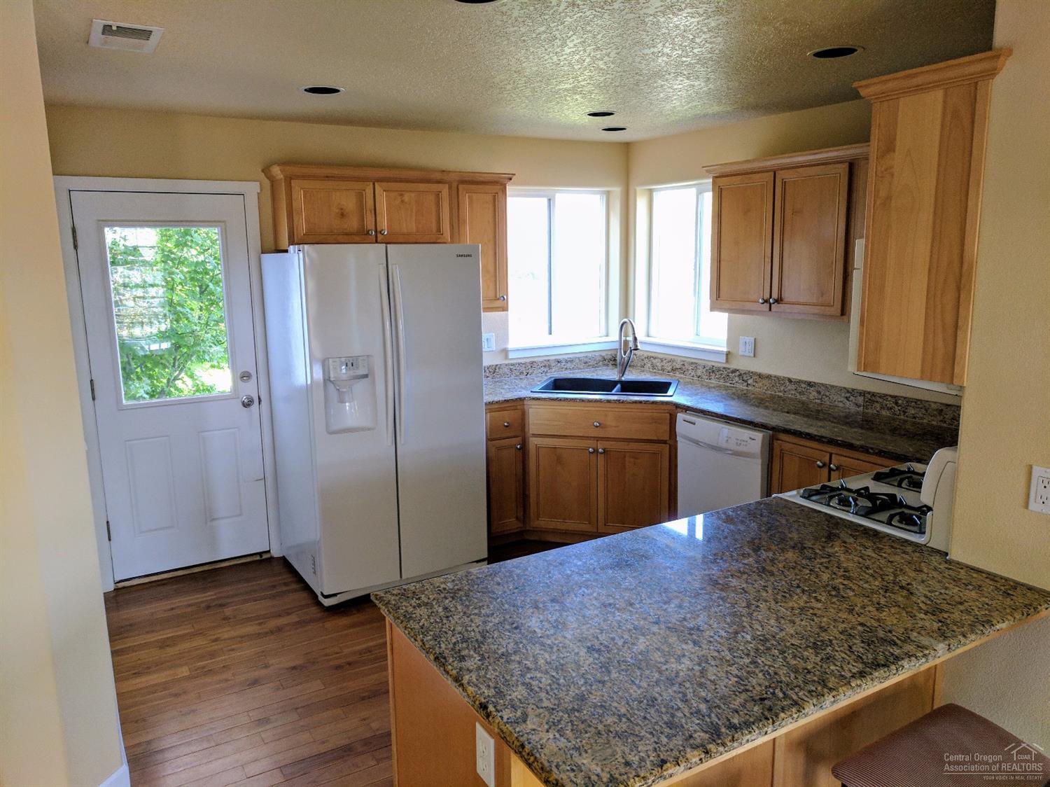20668 Cherry Tree Lane Bend, OR 97702 - Photo 8 of 24 Additional Photo