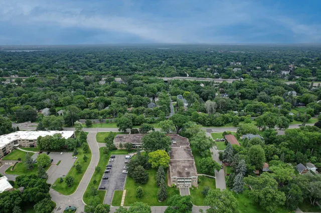 $148,000 | 4380 Brookside Court, Unit 116, Edina, MN 55436