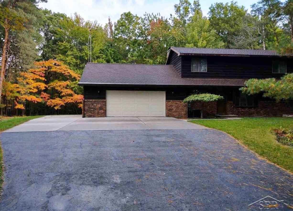 12750 Ithaca Road St. Charles, MI 48655 - Photo 1 of 44 50022930.JPG