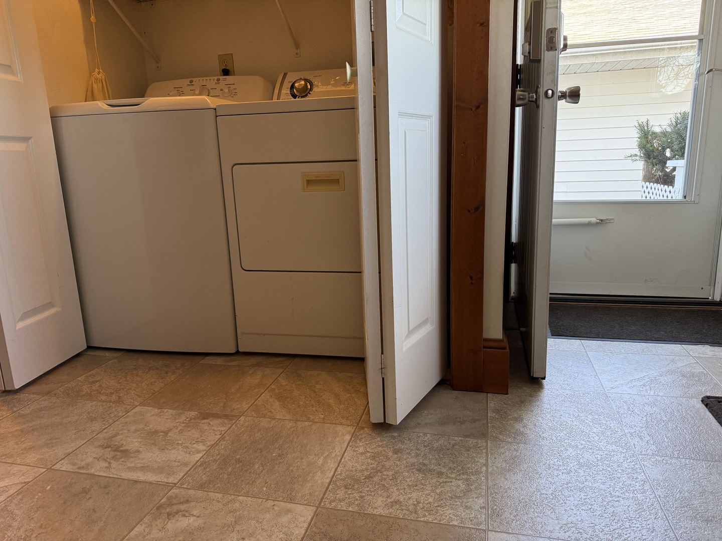 315 1st Street Bennett, IA 52721 - Photo 12 of 48