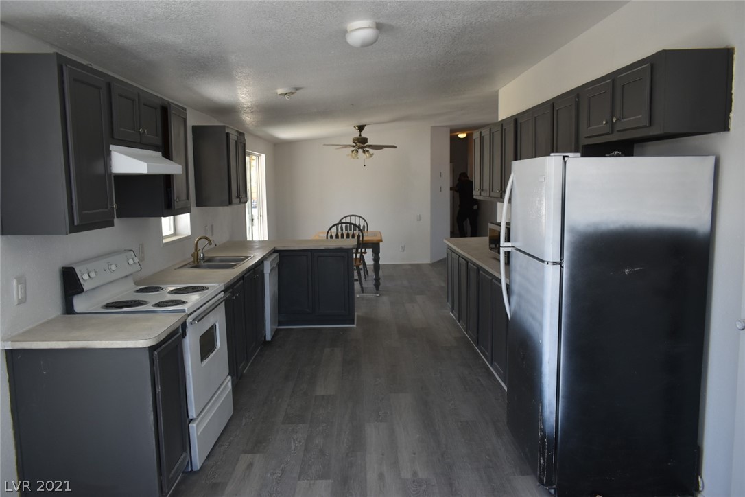 2731 Retread Road Pahrump, NV 89048 - Photo 10 of 16 Gallery Image 10