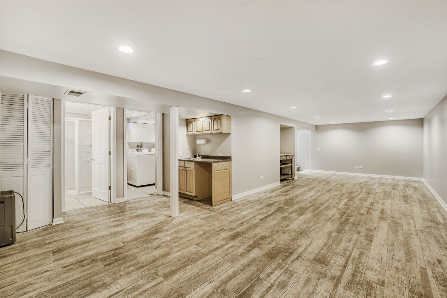 3 Sunset Lane Algonquin, IL 60102 - Photo 19 of 23 a view of a kitchen with refrigerator stove and wooden floor