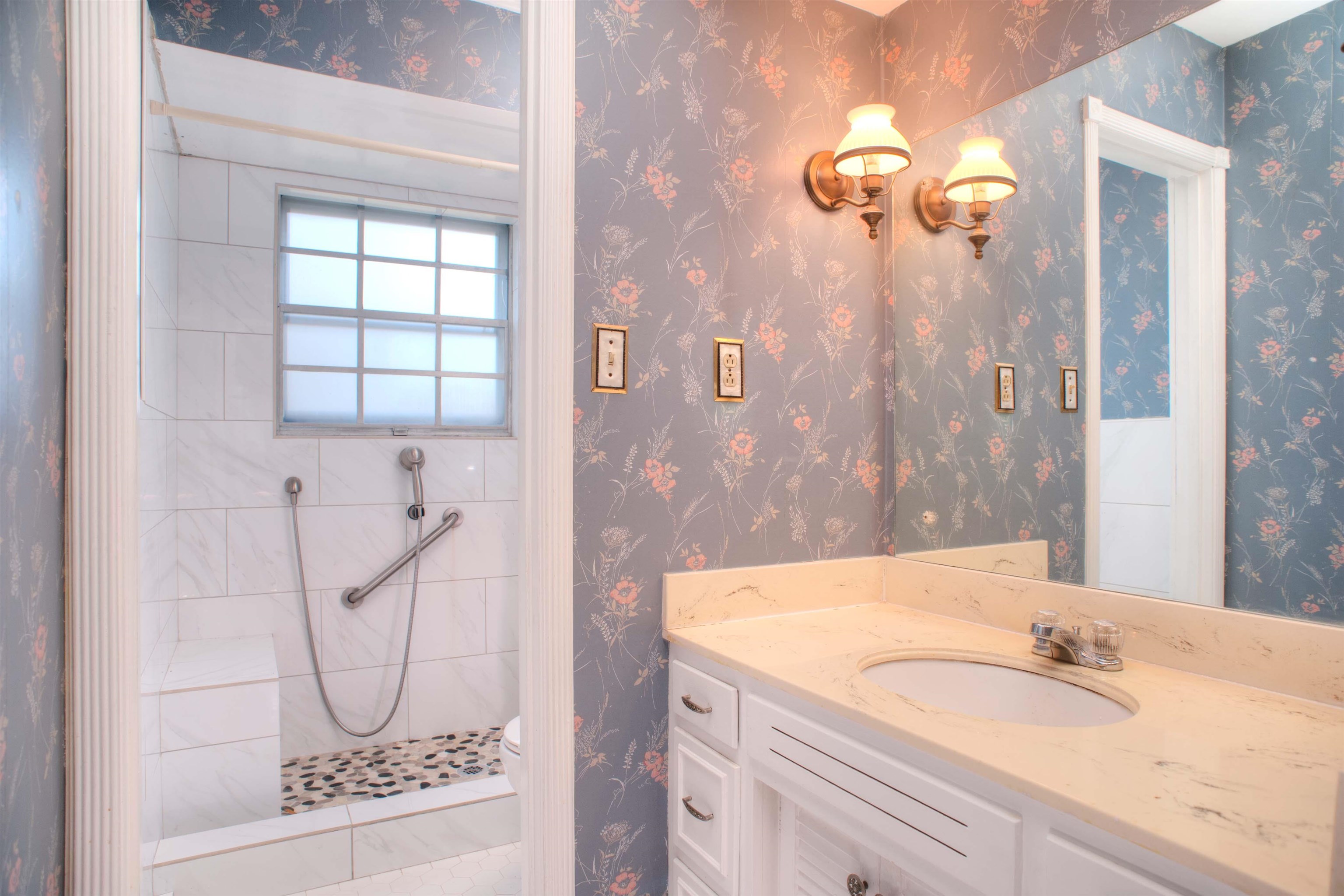 5760 Foxdale Road Memphis, TN 38115 - Photo 13 of 21 Hall Bath Downstairs has been upgraded with a Walk-In Shower